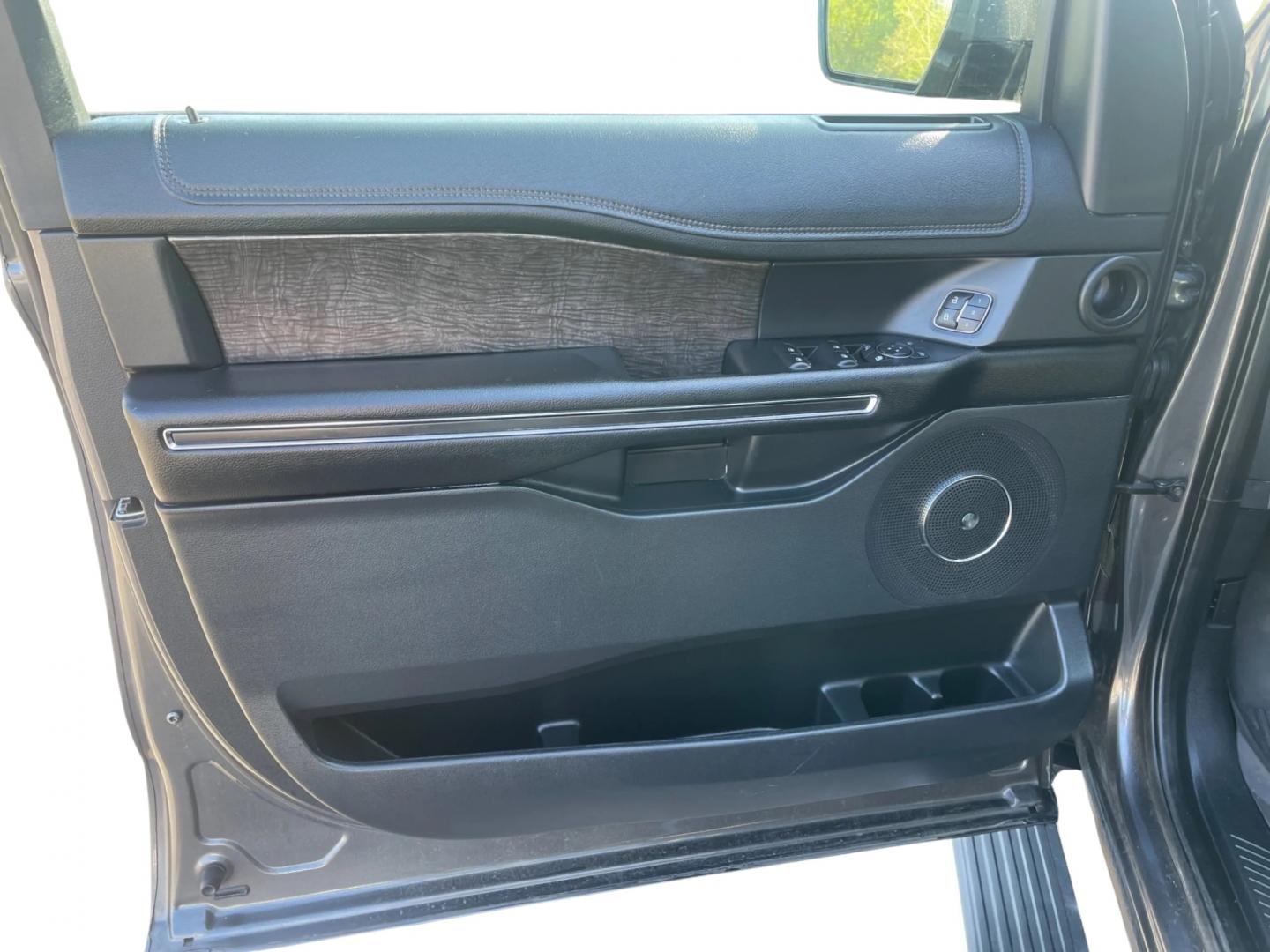 2021 Gray /Black Ford Expedition Limited 302A 4WD (1FMJU2AT0ME) with an 3.5L V6 DOHC 24V TWIN TURBO engine, 10 Speed Auto transmission, located at 11115 Chardon Rd. , Chardon, OH, 44024, (440) 214-9705, 41.580246, -81.241943 - Photo#16